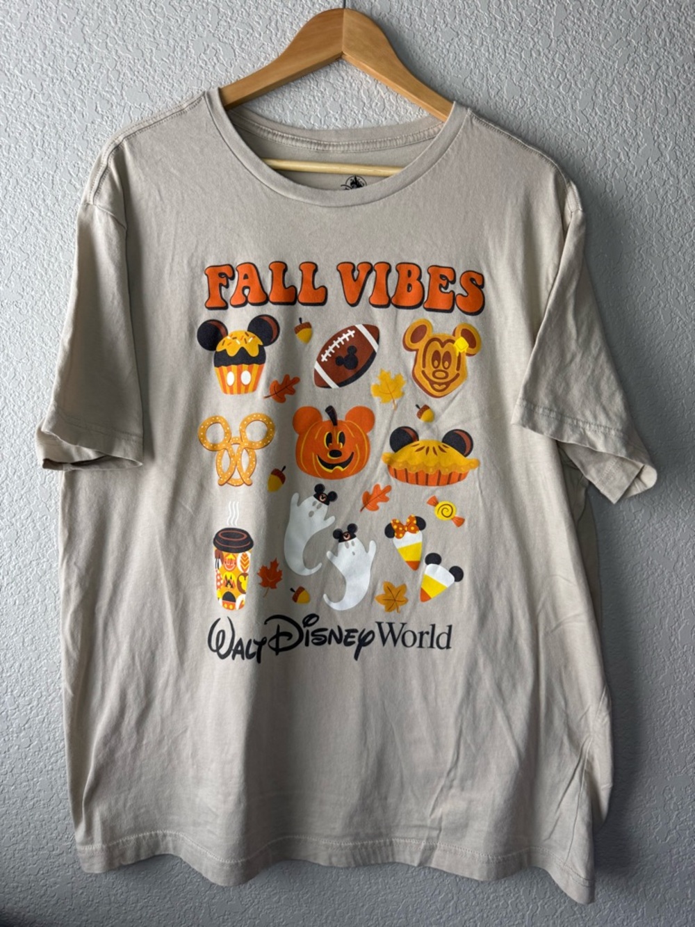 Disney Parks Fall Vibes T-Shirt XL Walt Disney World Halloween Graphic Tee